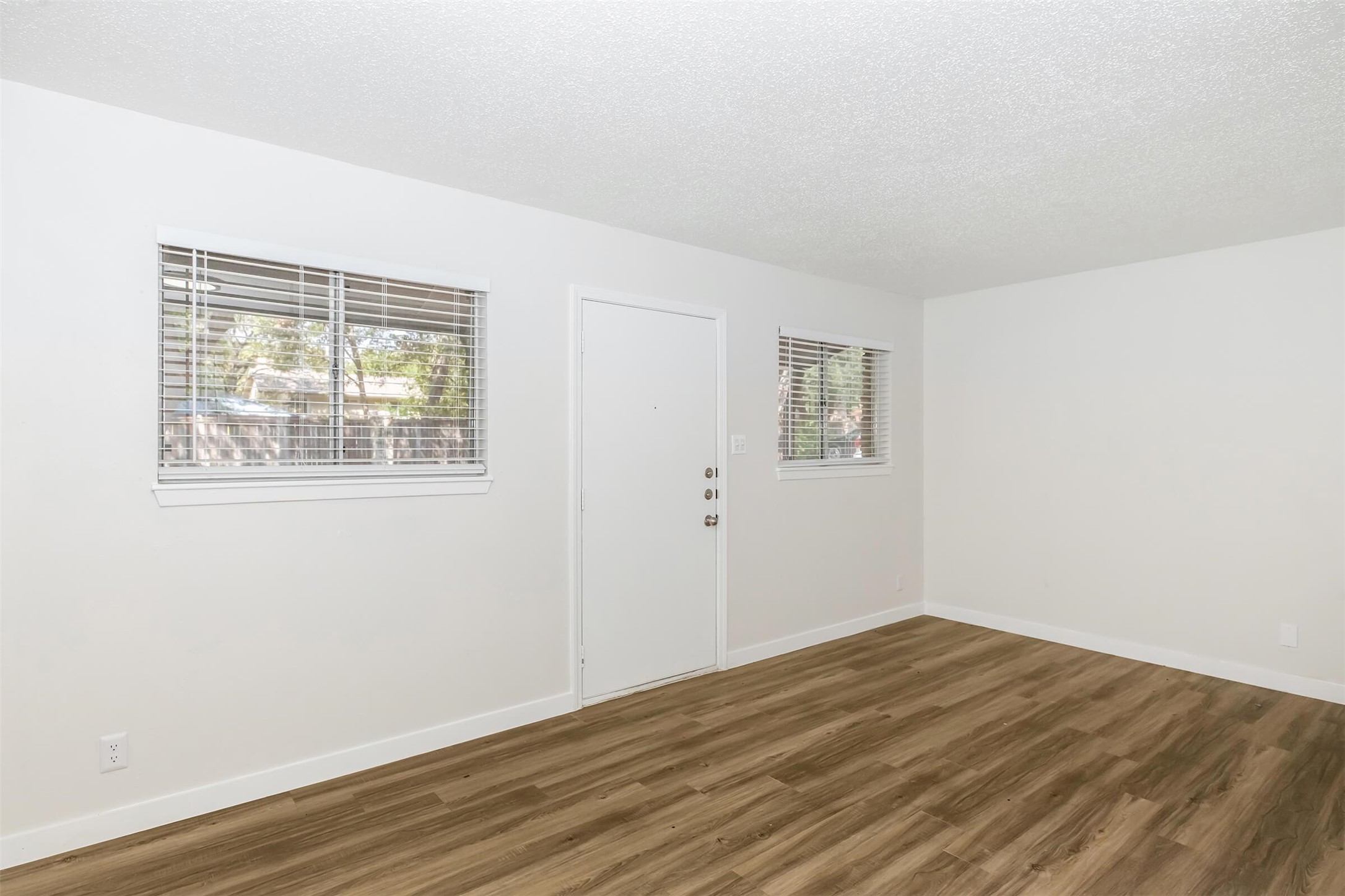 609 East 45th Street, Unit 104 Austin, TX 78751 - Photo 5 of 16