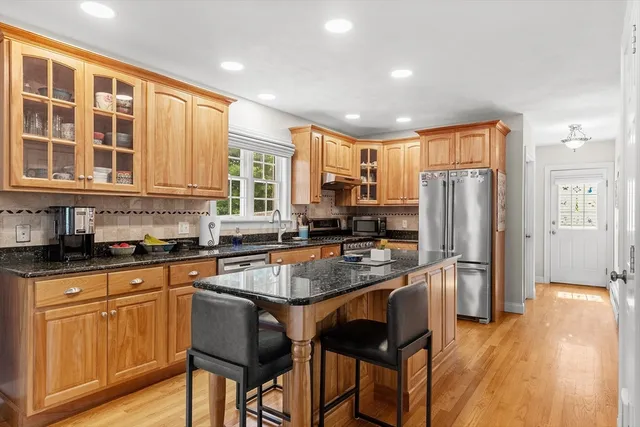 $899,000 | 167 Main Street, West Newbury, MA 01985