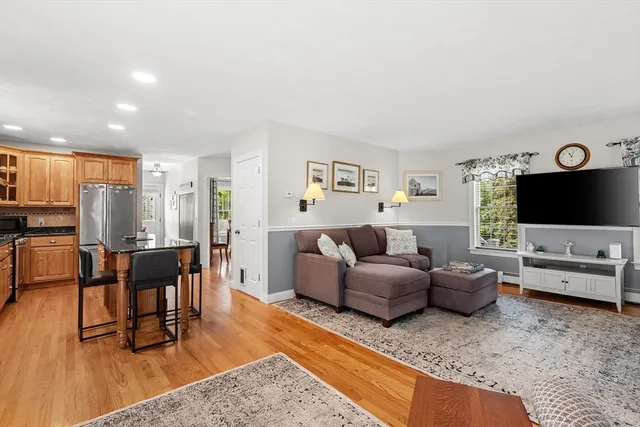 $899,000 | 167 Main Street, West Newbury, MA 01985