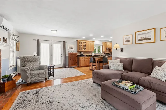 $899,000 | 167 Main Street, West Newbury, MA 01985