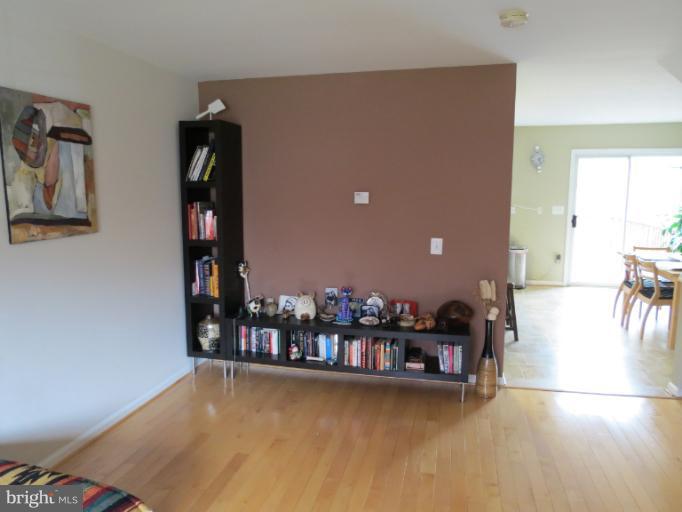 800 Brickston Road Reisterstown, MD 21136 - Photo 8 of 30 Living Room