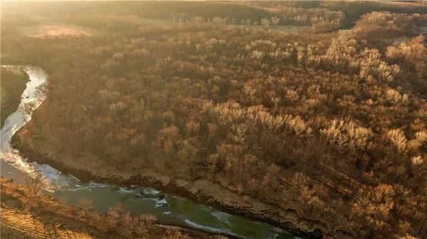 $10,000 | 1 Edgerton Junction Road, Camden Point, MO 64018