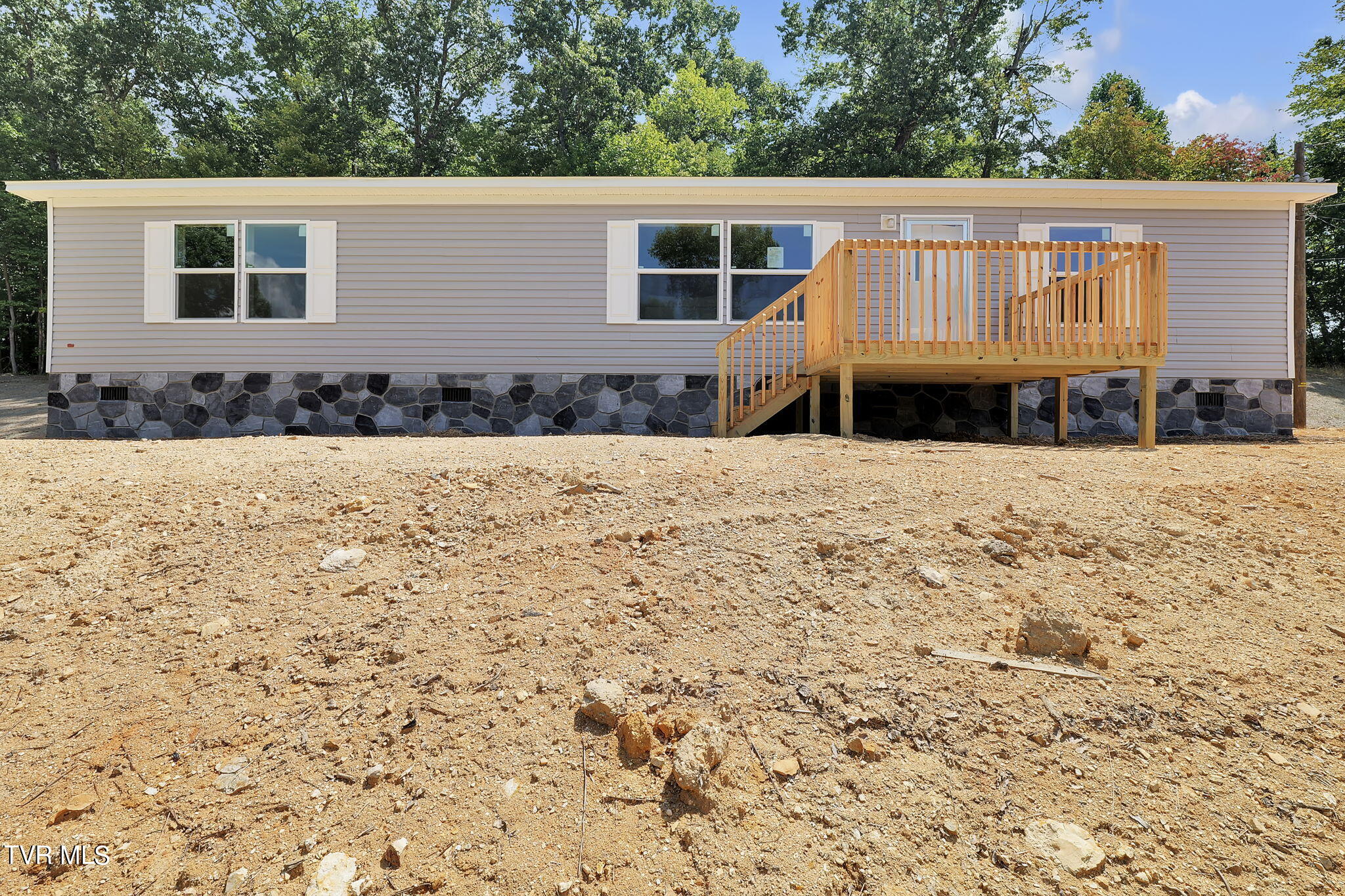8486 Reedy Creek Road Bristol, VA 24202 - Photo 1 of 32 1-web-or-mls-8466-reedy-creek-rd