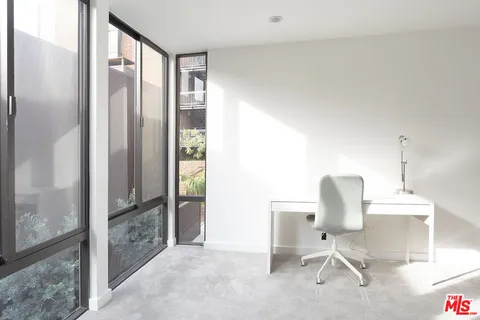 $1,350,000 | 1033 Carol Drive, Unit T3, West Hollywood, CA 90069