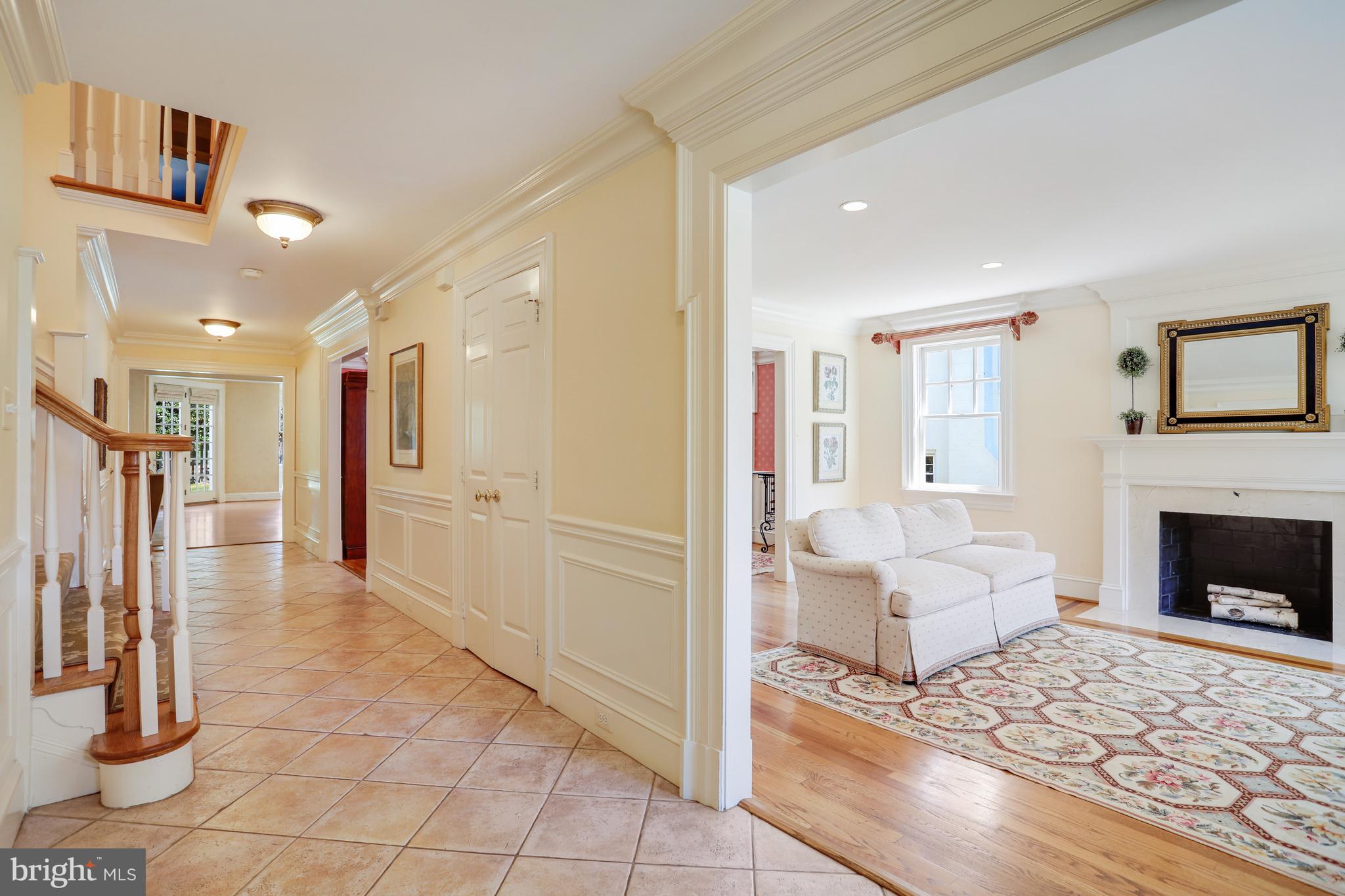 5629 Newington Road Bethesda, MD 20816 - Photo 2 of 65 Gracious foyer