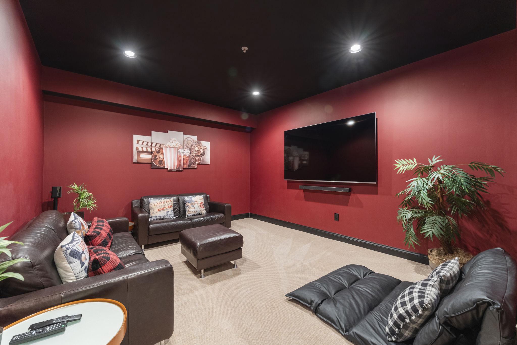 4700 Edgefield Road Bethesda, MD 20814 - Photo 23 of 29 a living room with furniture and a flat screen tv