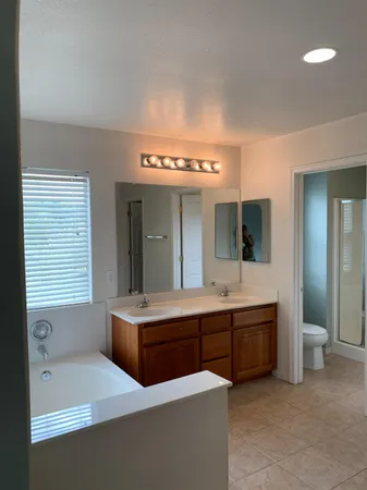 $725,000 | 719 Sparrow Court, Tracy, CA 95377