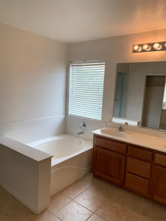 $725,000 | 719 Sparrow Court, Tracy, CA 95377