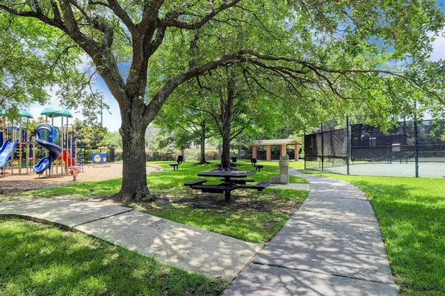 $3,600 | 19622 Emerald Ridge Lane, Houston, TX 77094