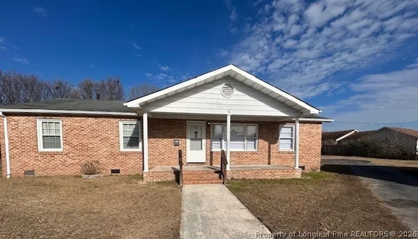 $900 | 7400 Deep Branch Road, Unit 5, Pembroke, NC 28372