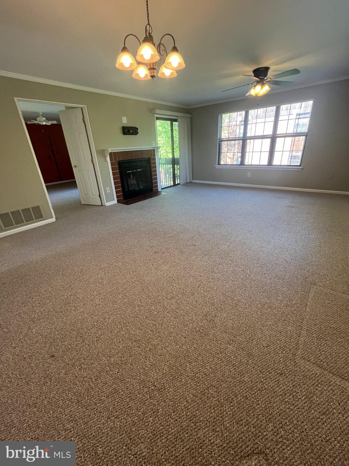 4 Rittenhouse Court, Unit 181 Chesterbrook, PA 19087 - Photo 8 of 22 Spacious living area with natural light.