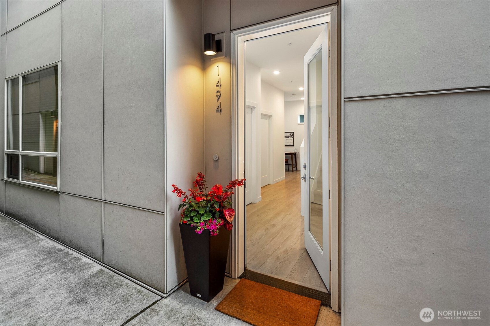 1494 Northwest 75th Street Seattle, WA 98117 - Photo 2 of 22