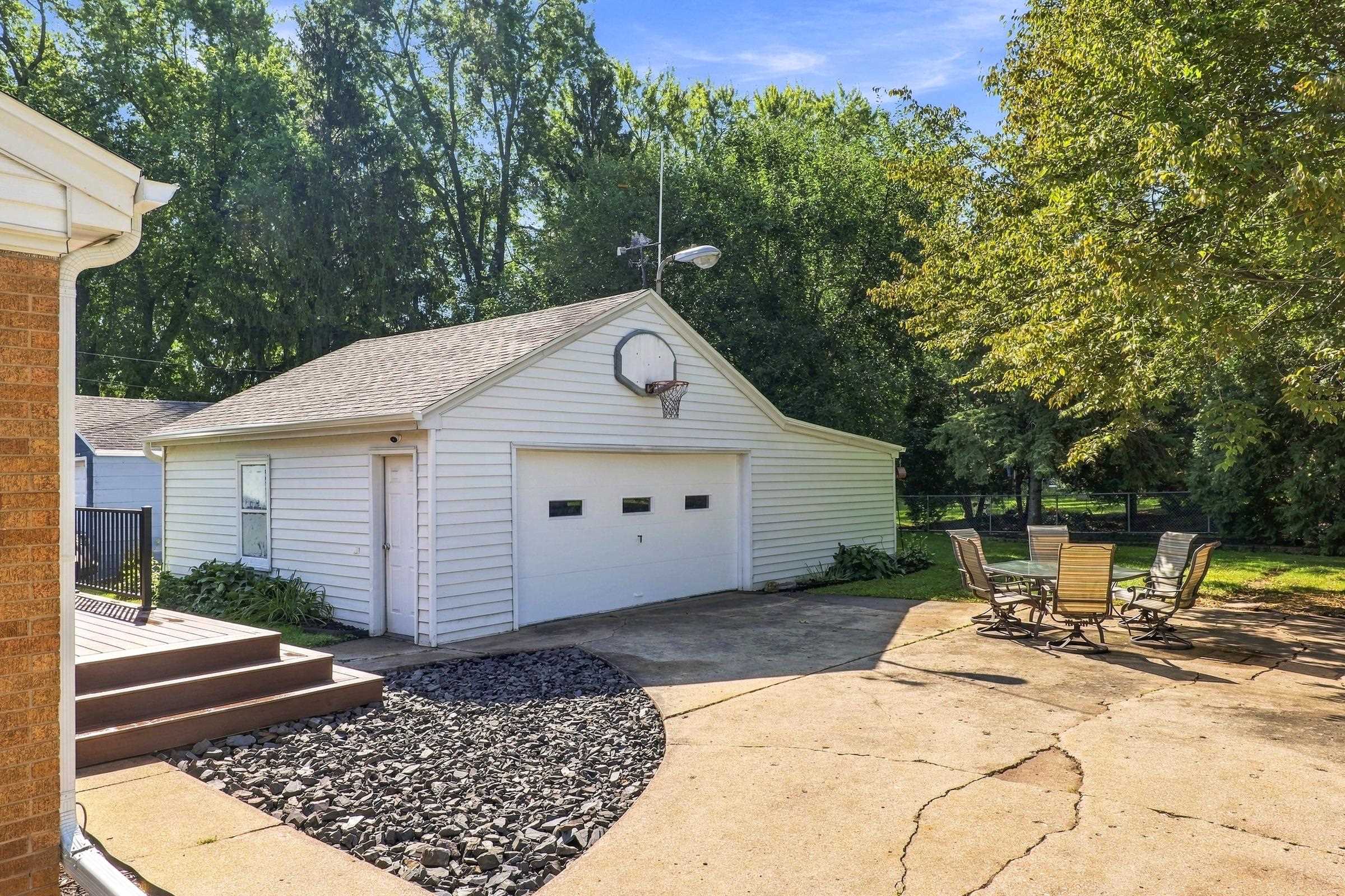 422 East Mission Road Green Bay, WI 54301 - Photo 44 of 74 Gallery Image 44