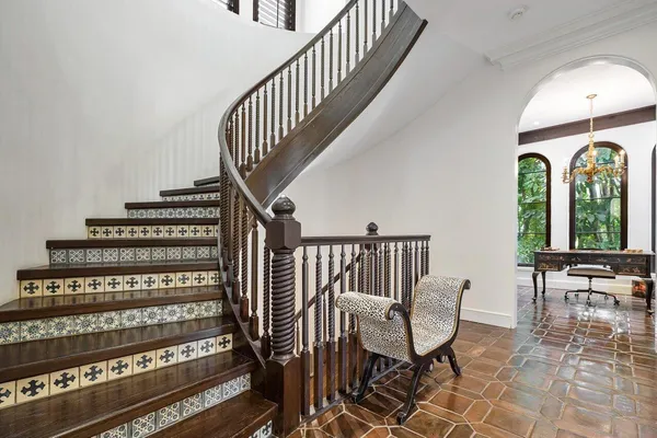 $150,000 | 12 Lagomar Road, Palm Beach, FL 33480