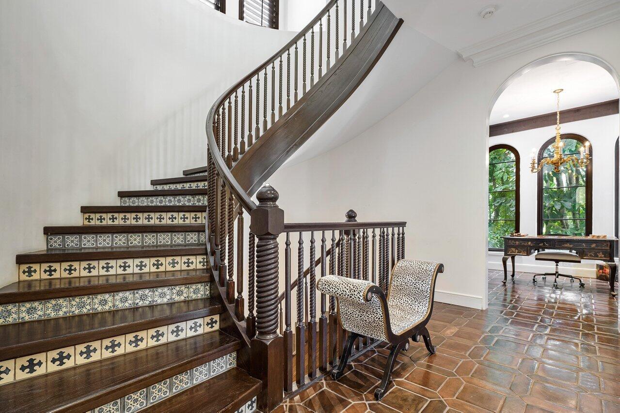 12 Lagomar Road Palm Beach, FL 33480 - Photo 17 of 38 Staircase