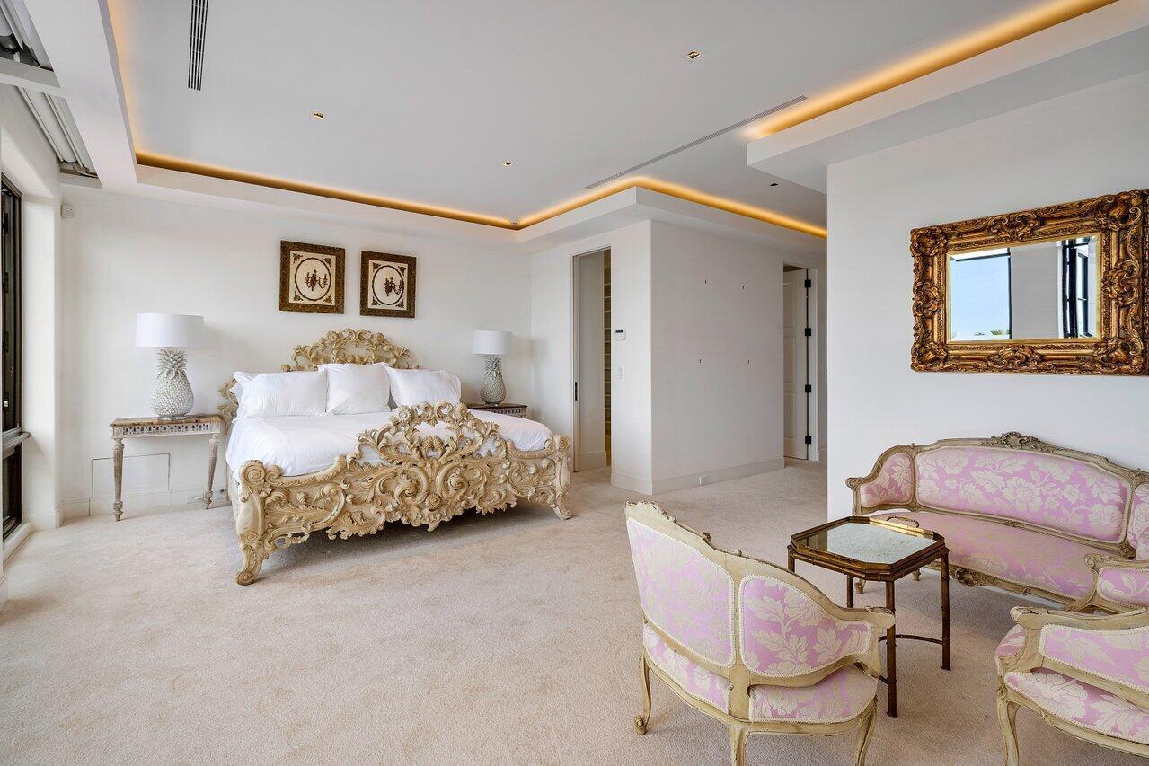 12 Lagomar Road Palm Beach, FL 33480 - Photo 23 of 38 Primary Suite