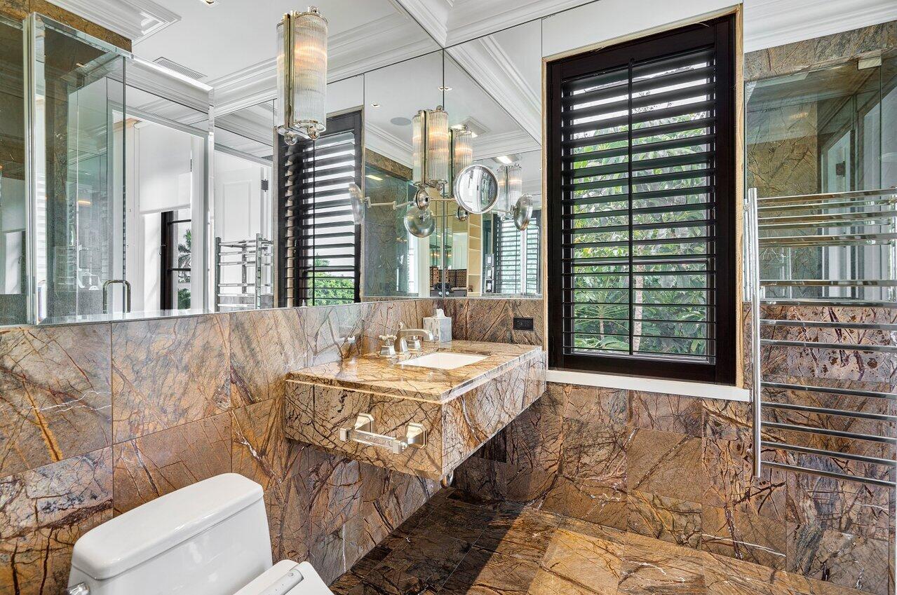 12 Lagomar Road Palm Beach, FL 33480 - Photo 25 of 38 Primary Bathroom 1
