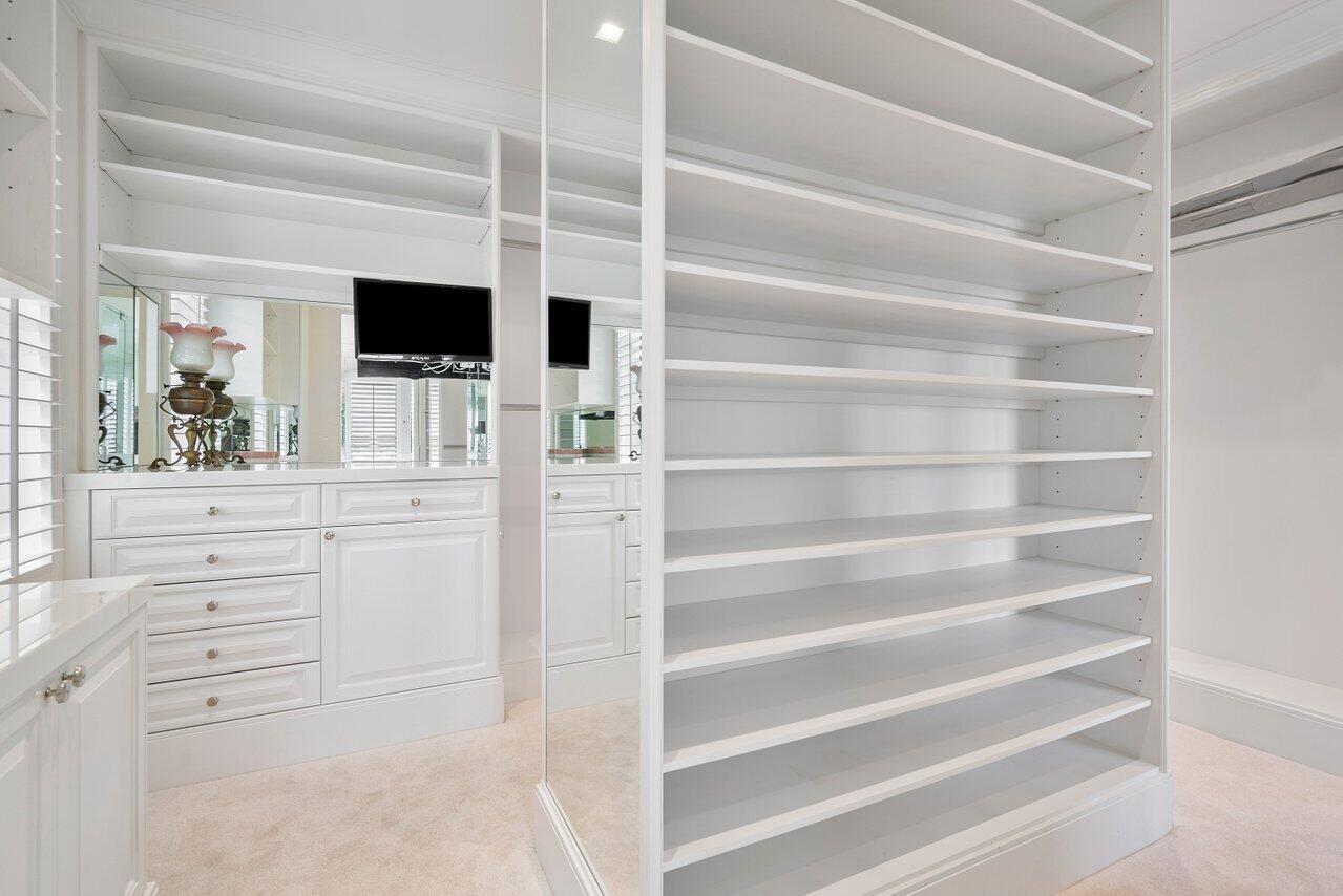12 Lagomar Road Palm Beach, FL 33480 - Photo 27 of 38 Primary Closet 2