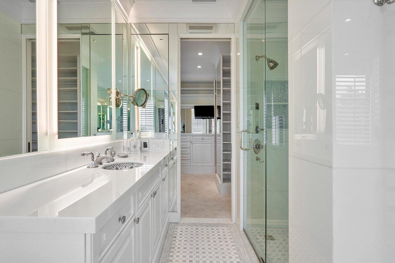 12 Lagomar Road Palm Beach, FL 33480 - Photo 28 of 38 Primary Bathroom