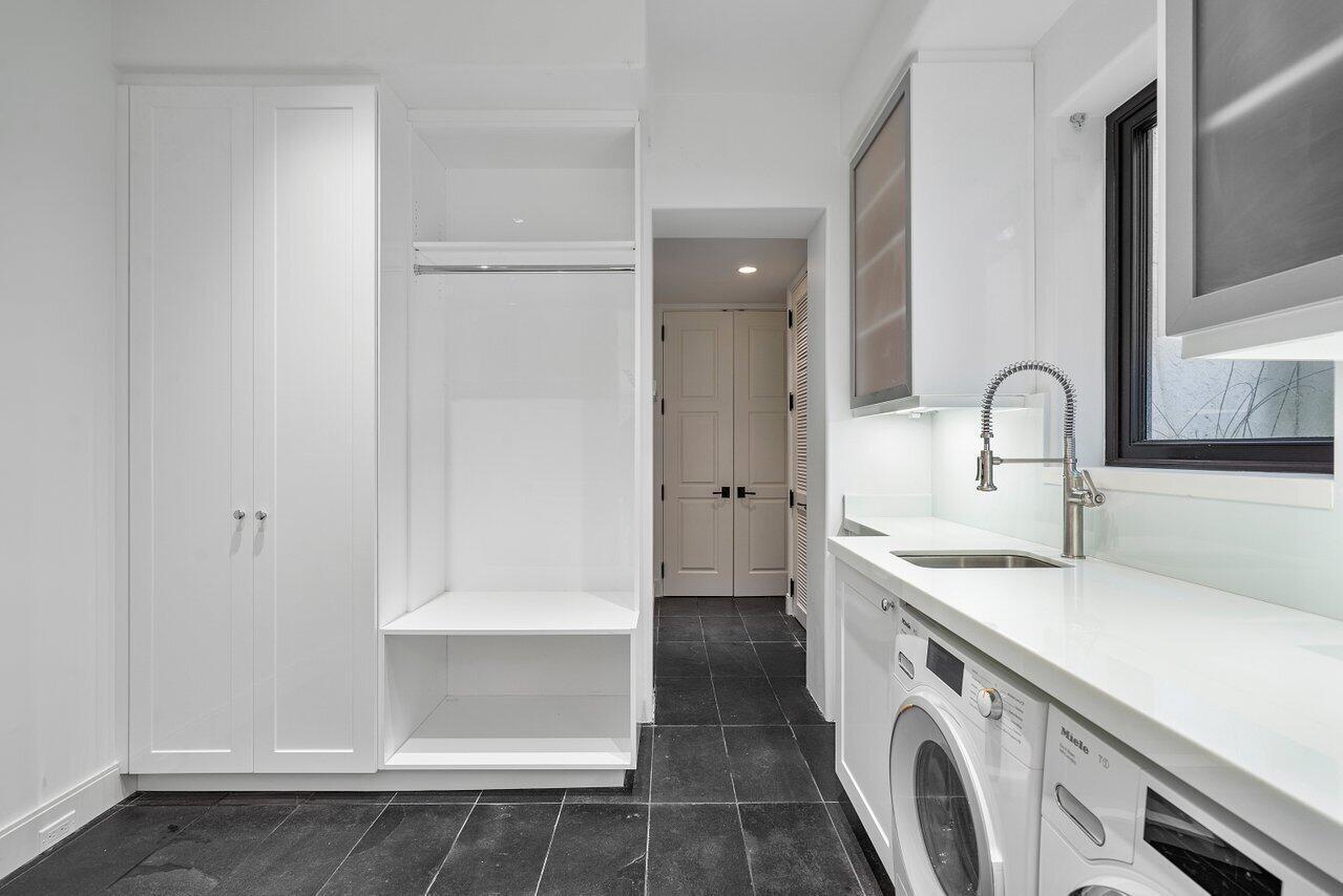 12 Lagomar Road Palm Beach, FL 33480 - Photo 35 of 38 Laundry Room