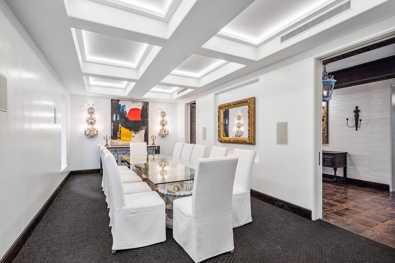 12 Lagomar Road Palm Beach, FL 33480 - Photo 8 of 38 Dining Room