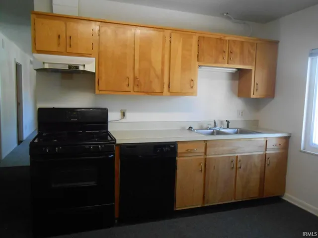 $1,700 | 339 South Lincoln Street, Unit D, Bloomington, IN 47401