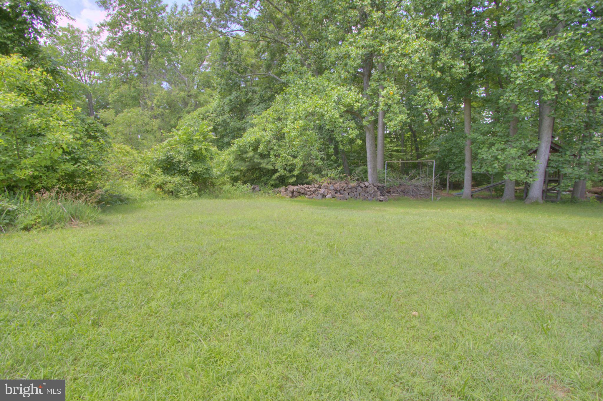 8614 Pine Tree Road Jessup, MD 20794 - Photo 3 of 30 Exterior (Rear)