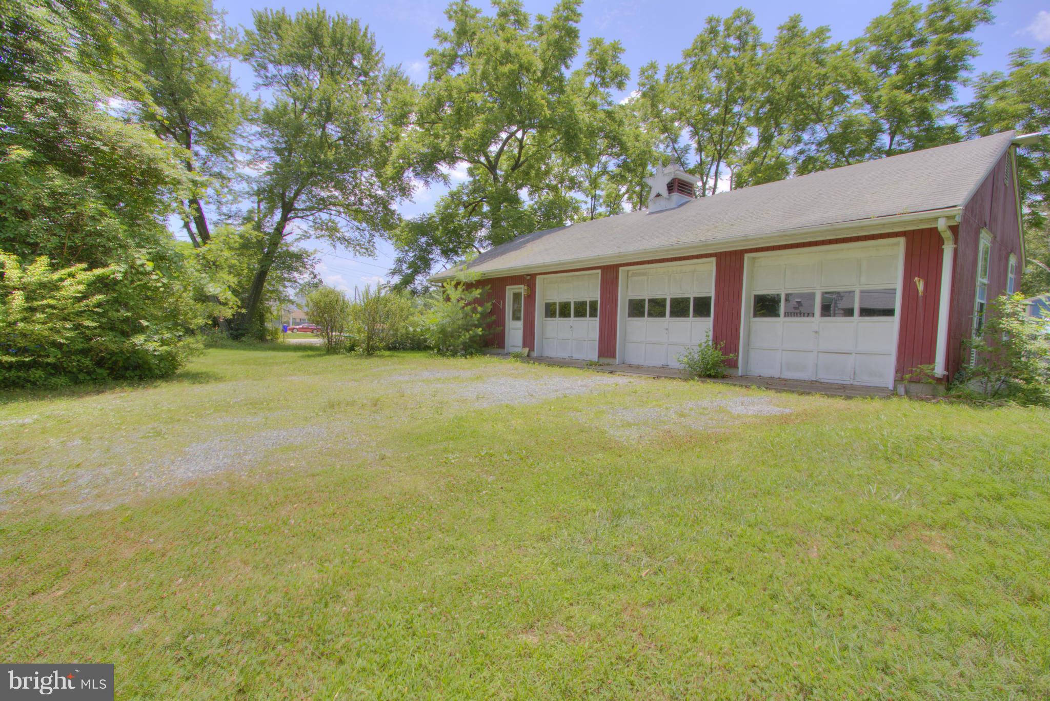 8614 Pine Tree Road Jessup, MD 20794 - Photo 4 of 30 Exterior (General)