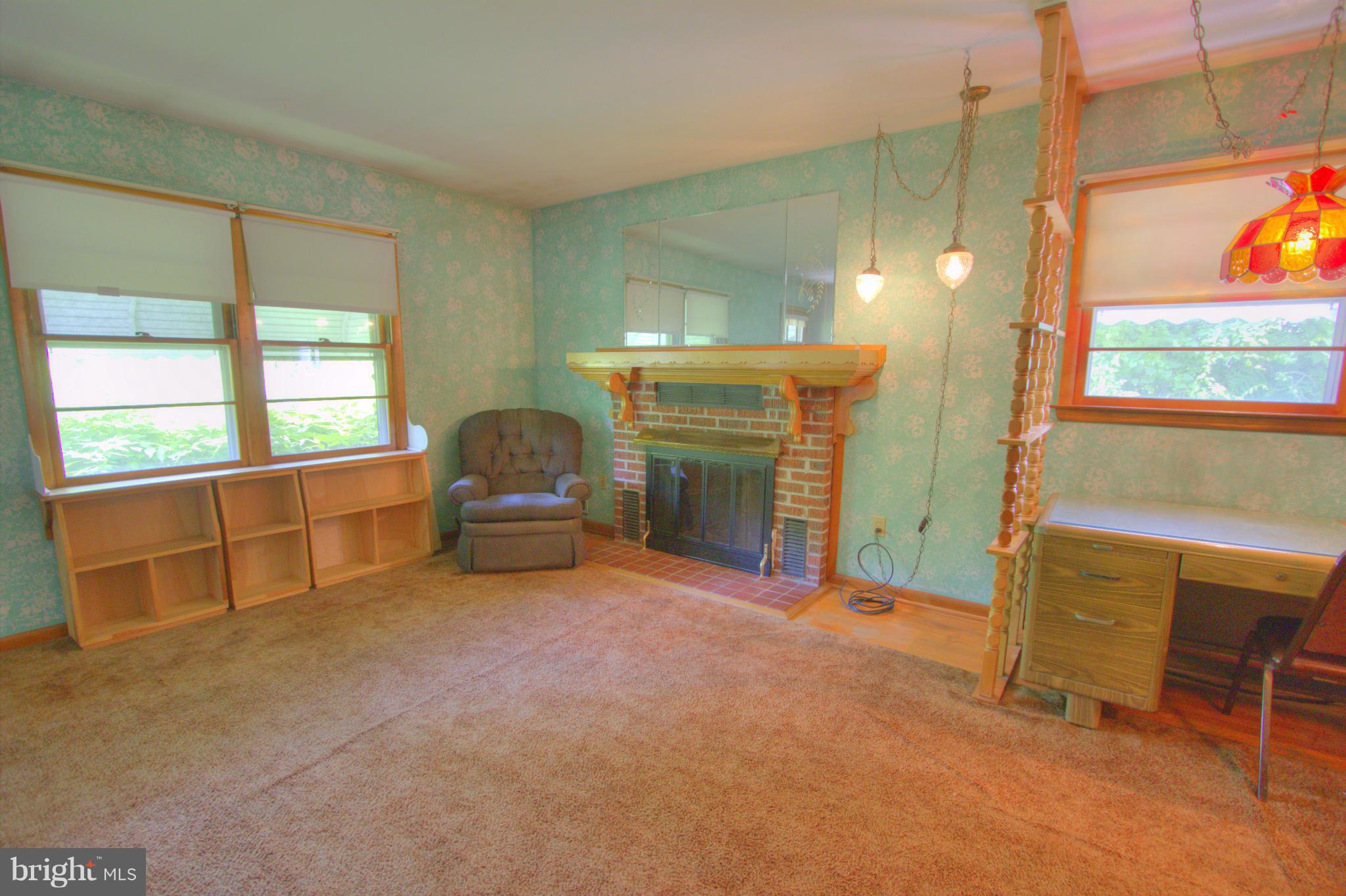 8614 Pine Tree Road Jessup, MD 20794 - Photo 8 of 30 Living Room