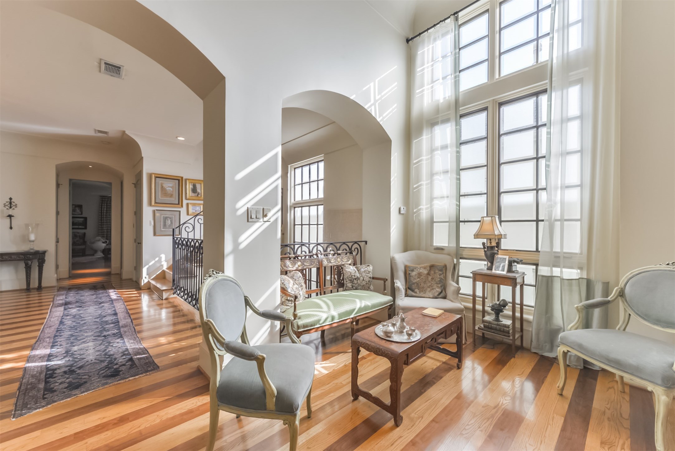 2712 Ferndale Street Houston, TX 77098 - Photo 12 of 49