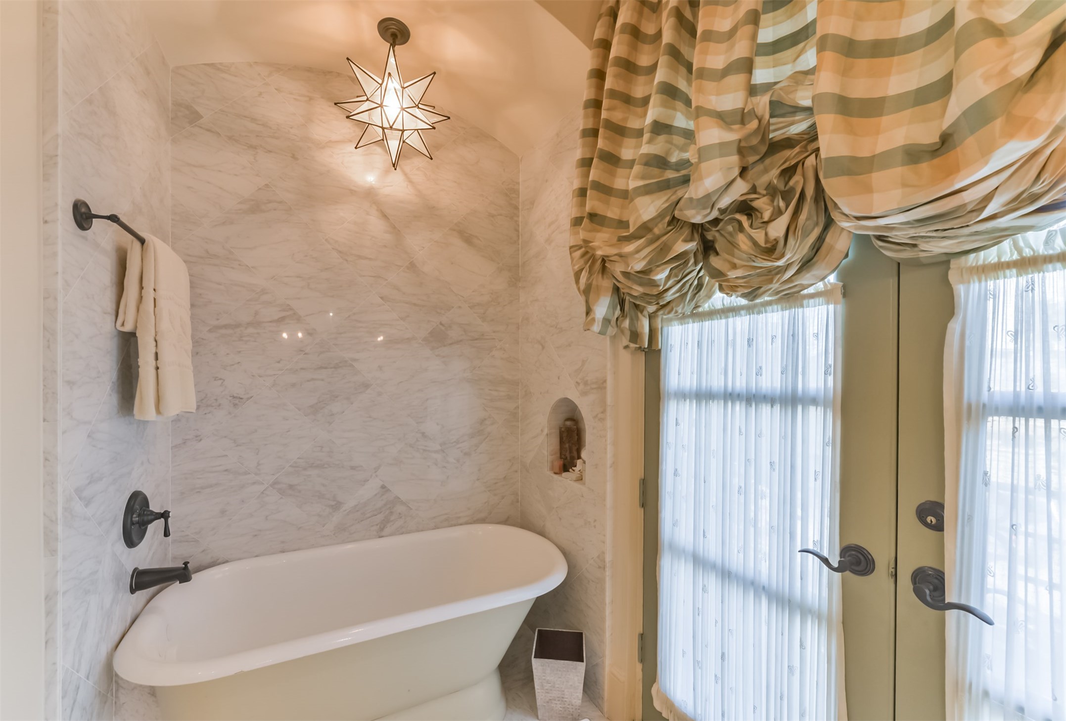 2712 Ferndale Street Houston, TX 77098 - Photo 25 of 49