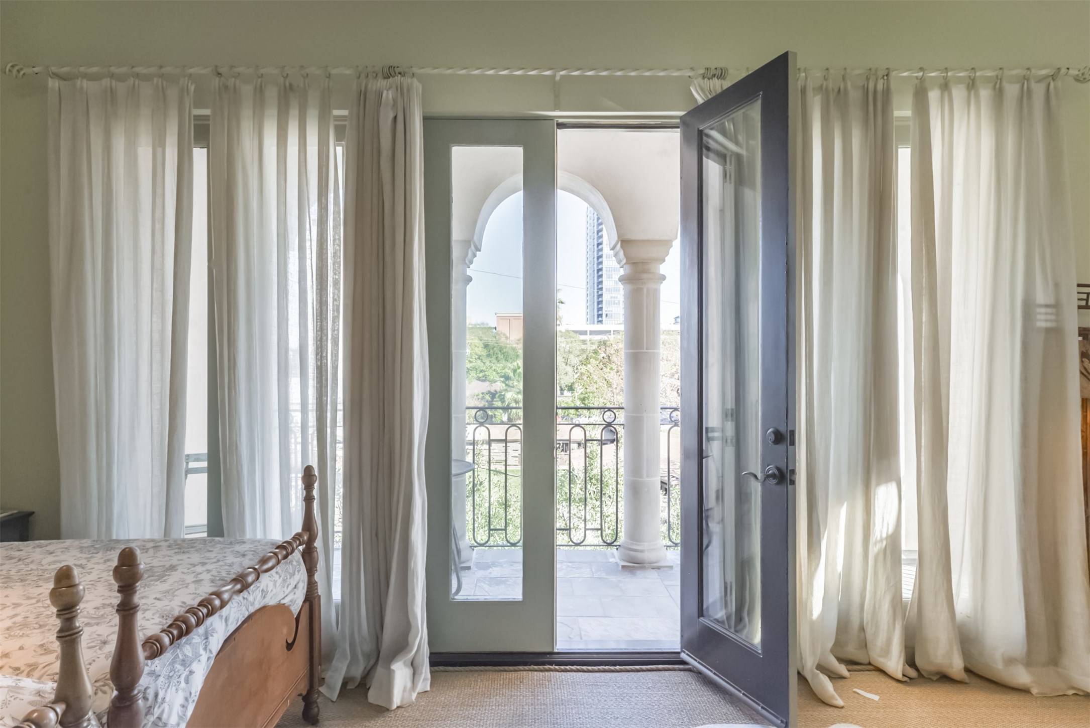 2712 Ferndale Street Houston, TX 77098 - Photo 29 of 49