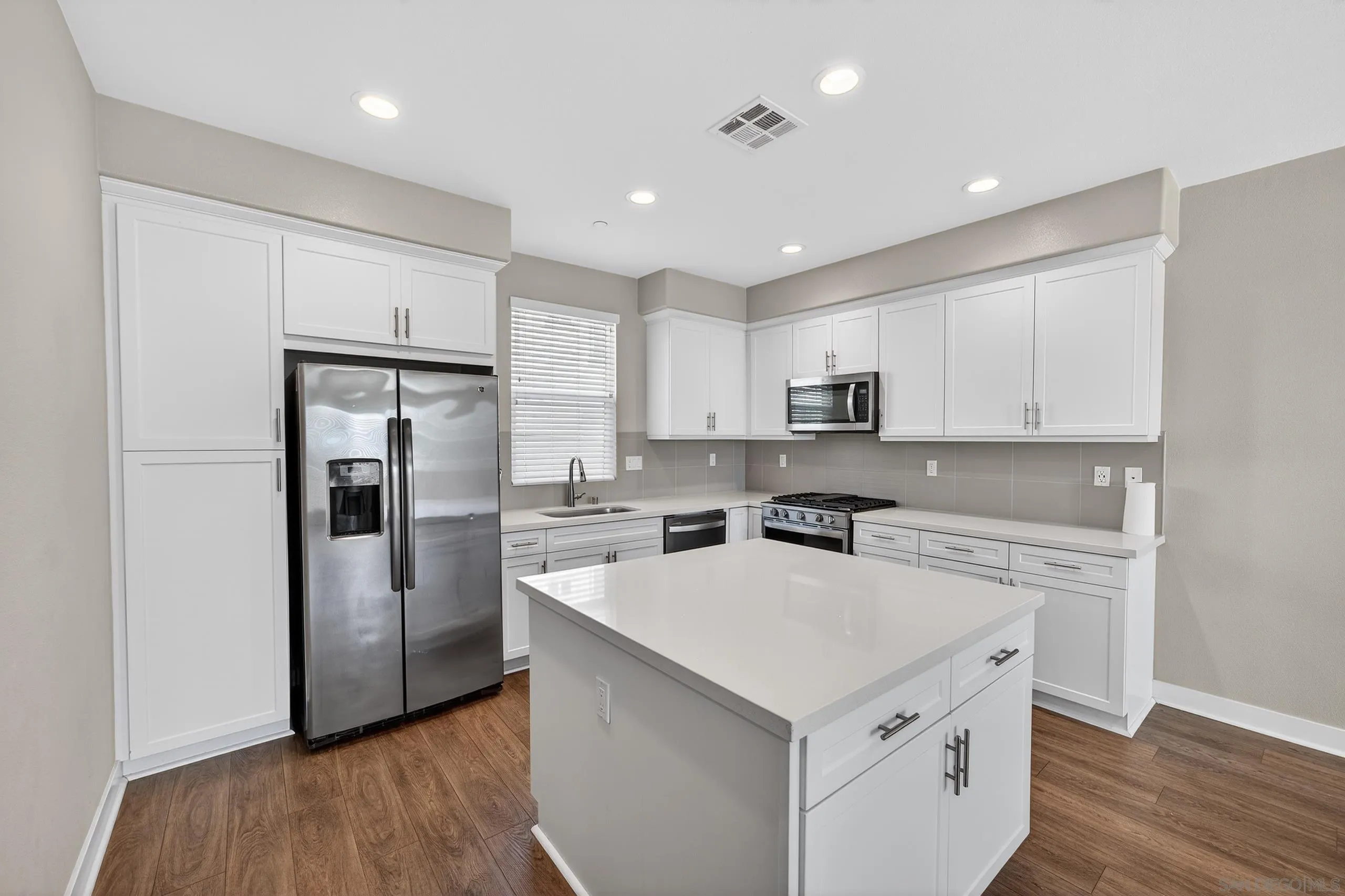 4321 Star Path Way Oceanside, CA 92056 - Photo 10 of 53