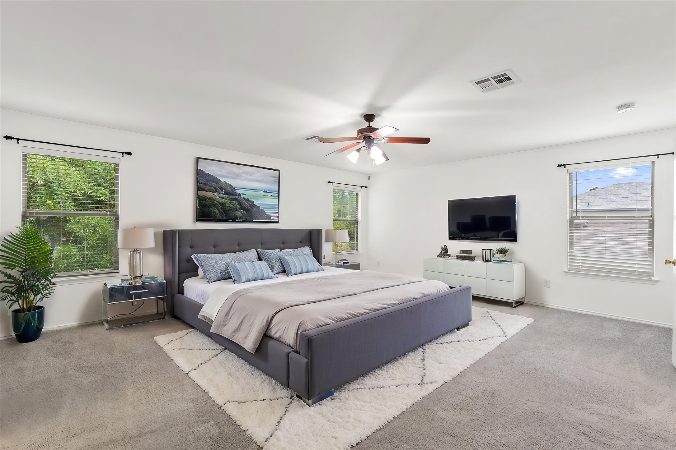 6629 Doyal Drive Austin, TX 78747 - Photo 20 of 37 Spacious primary bedroom