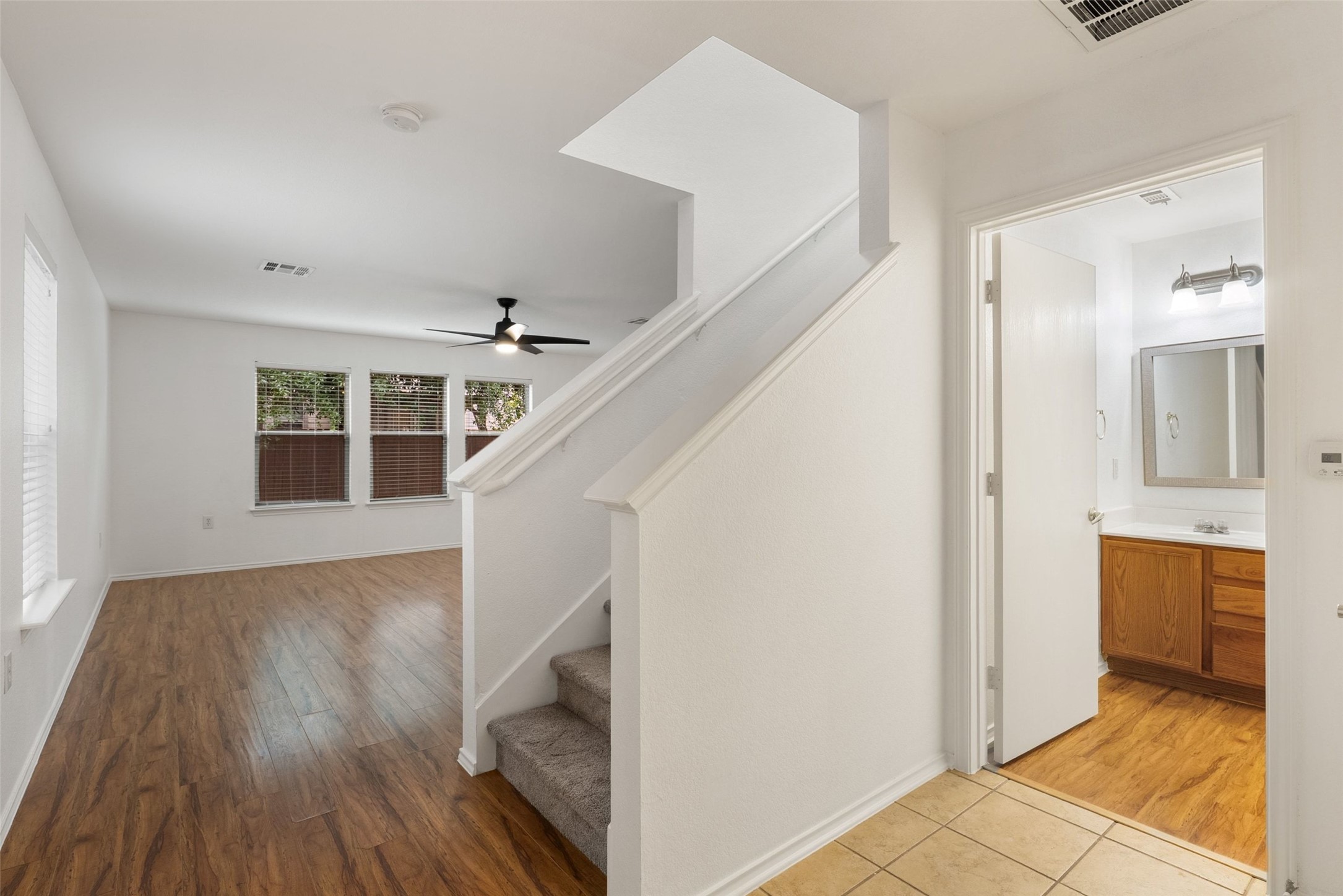 6629 Doyal Drive Austin, TX 78747 - Photo 4 of 37