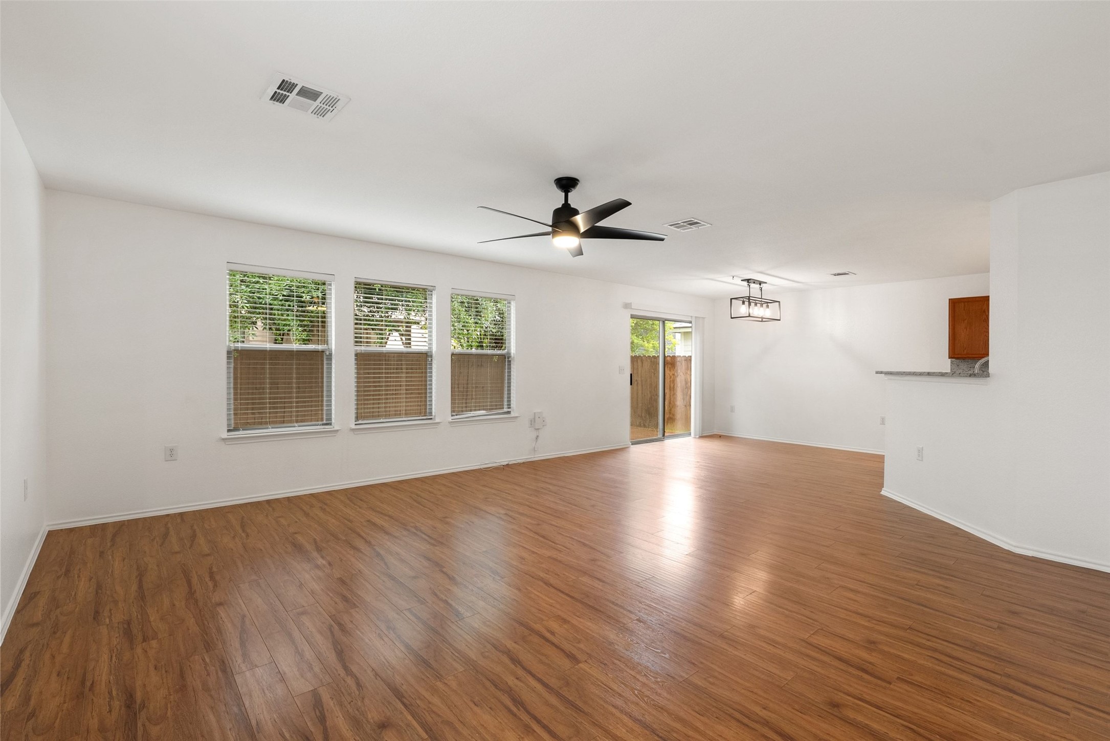 6629 Doyal Drive Austin, TX 78747 - Photo 6 of 37