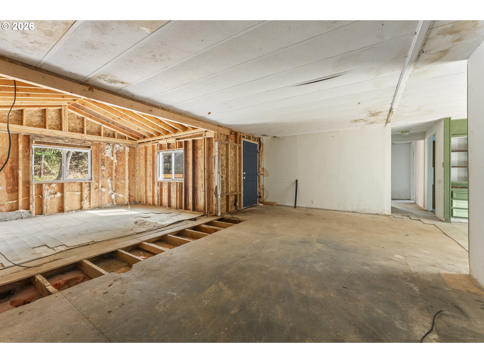 61912 Olive Barber Road Coos Bay, OR 97420 - Photo 5 of 31