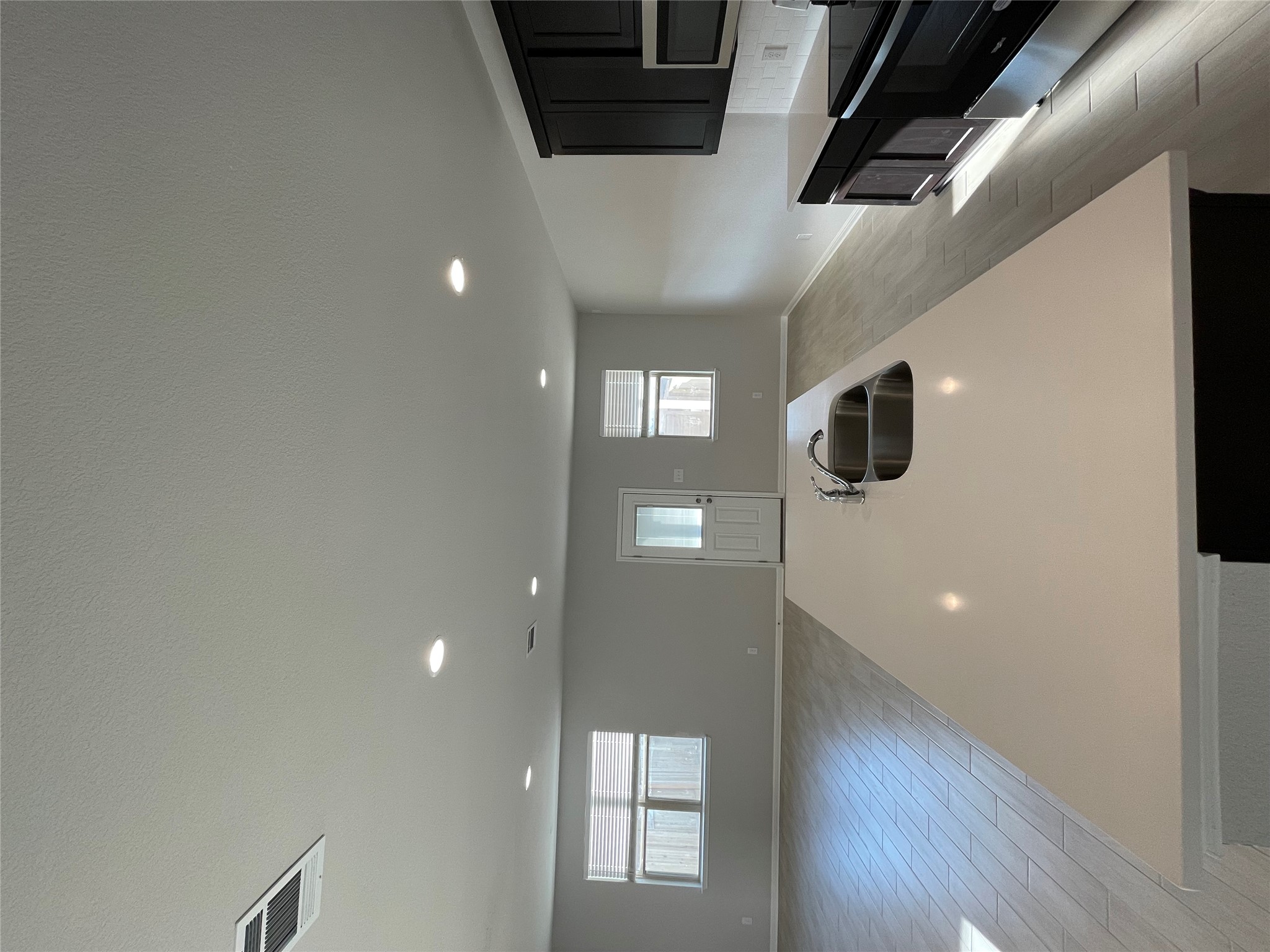 125 Old Stagecoach Road Jarrell, TX 76537 - Photo 15 of 31