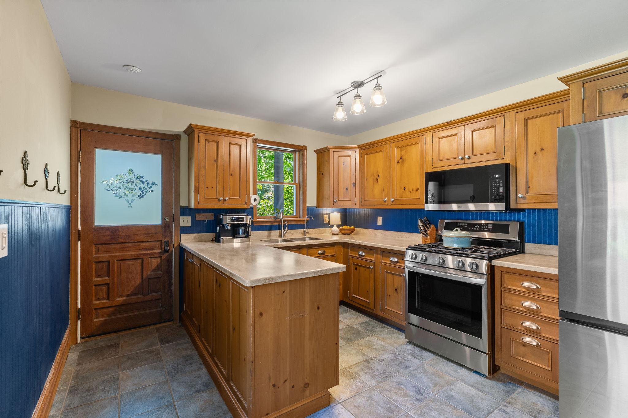 228 Summit Avenue Center City, MN 55012 - Photo 25 of 71