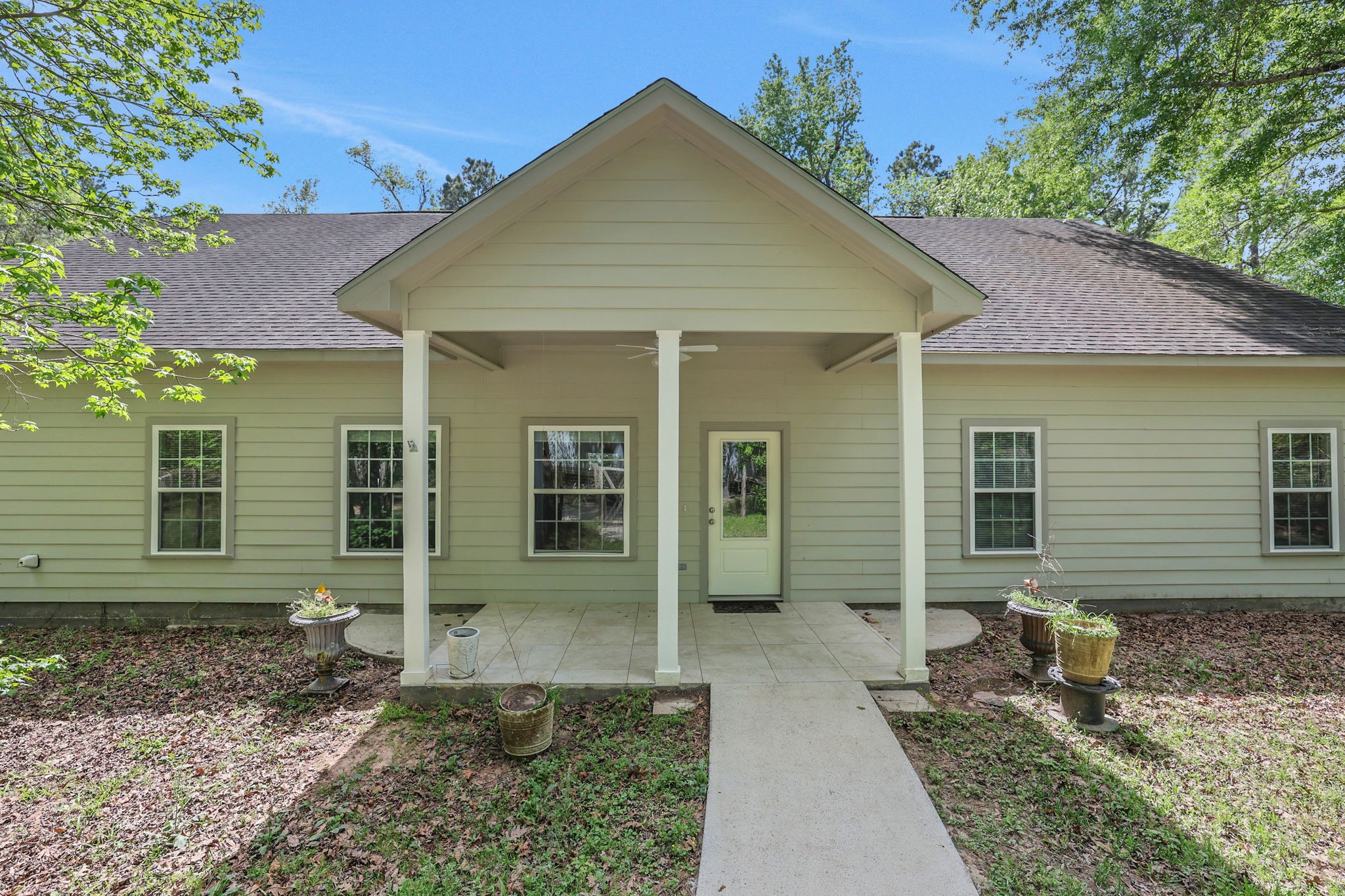 1290 Spring Ridge Road Coldspring, TX 77331 - Photo 6 of 49 Welcome home!