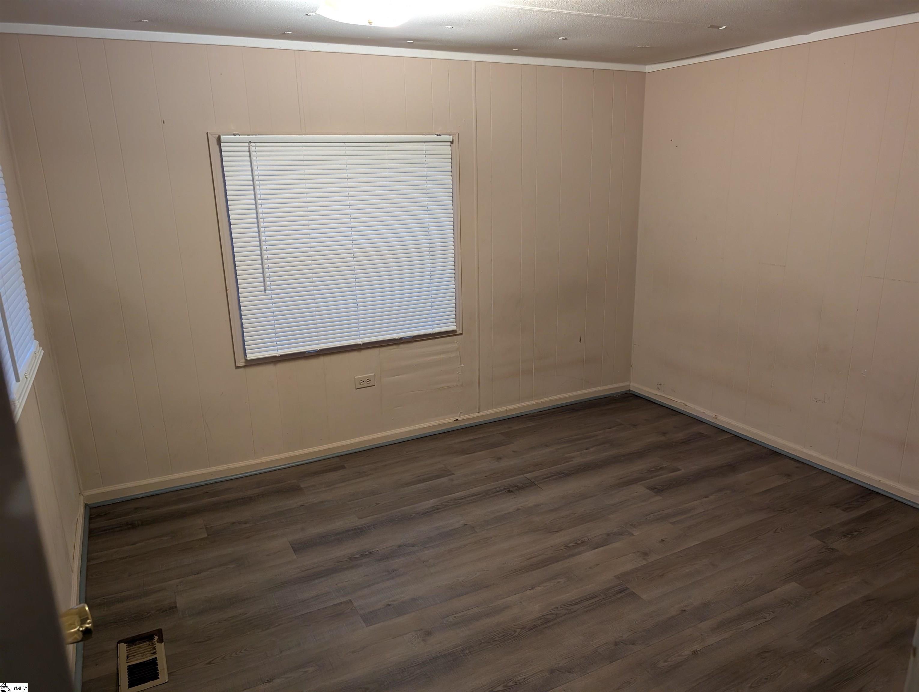 2743 East Tyger Bridge Road Greer, SC 29651 - Photo 4 of 6