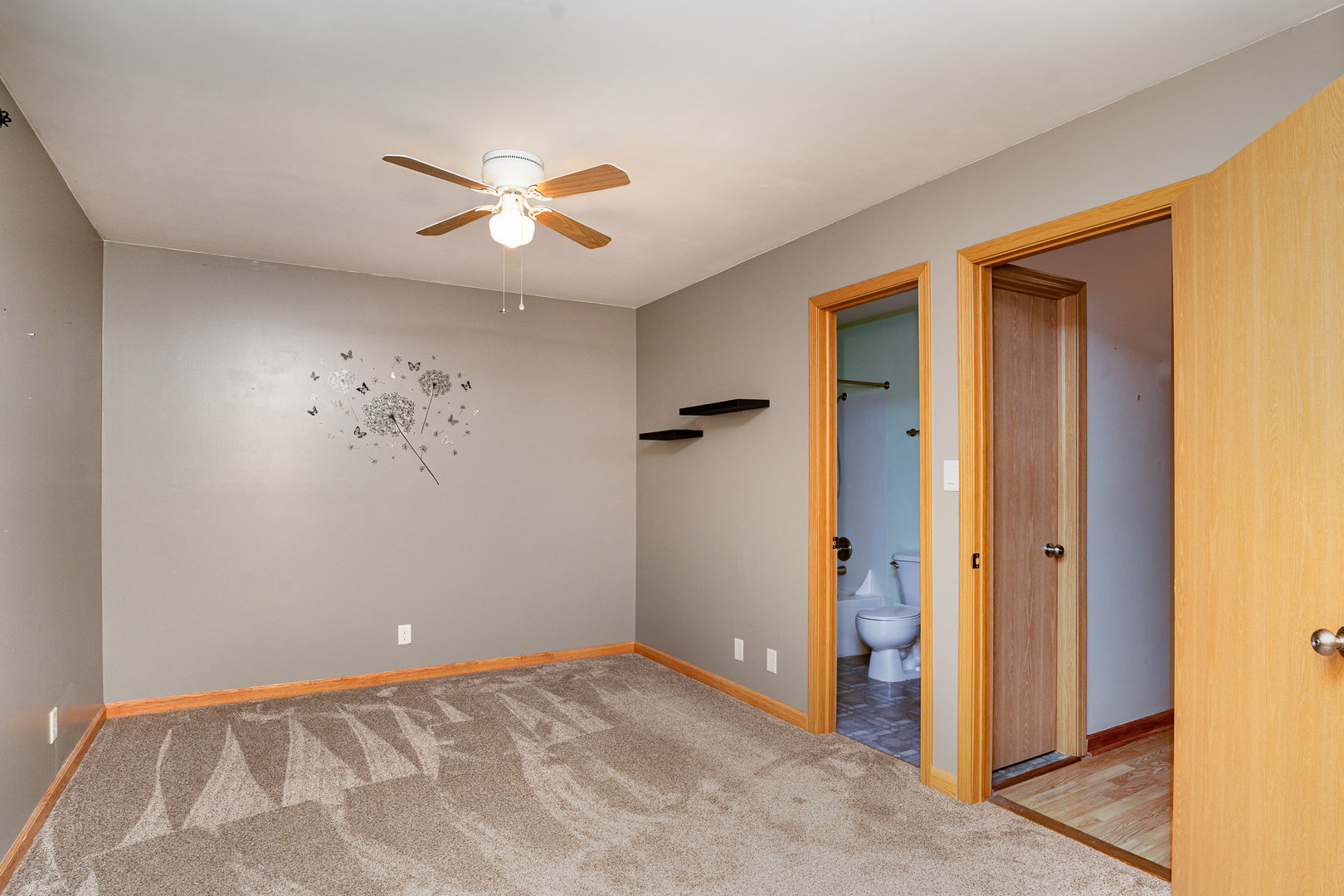 2363 Carnation Drive, Unit 301D Crest Hill, IL 60403 - Photo 11 of 32