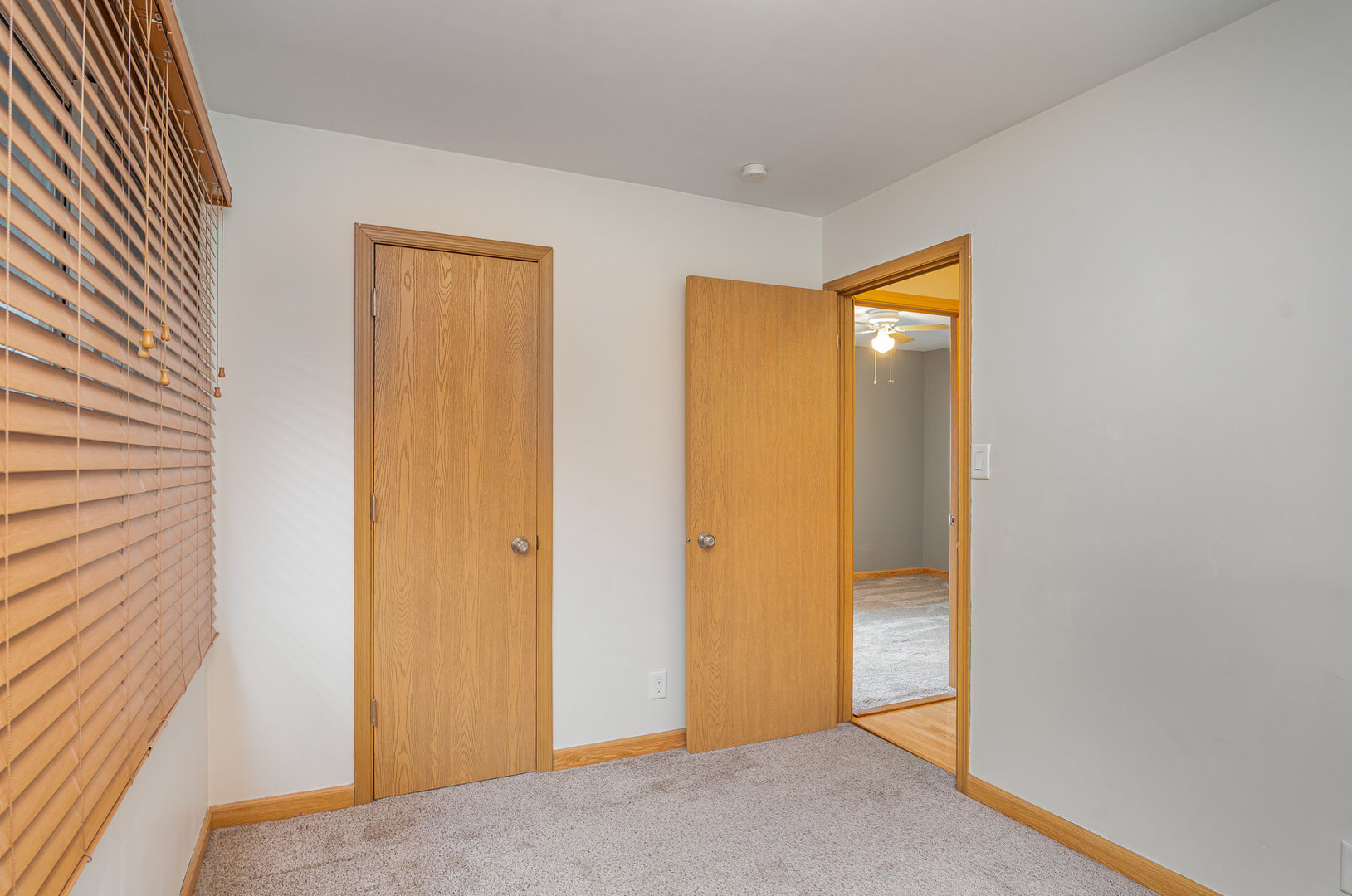 2363 Carnation Drive, Unit 301D Crest Hill, IL 60403 - Photo 16 of 32