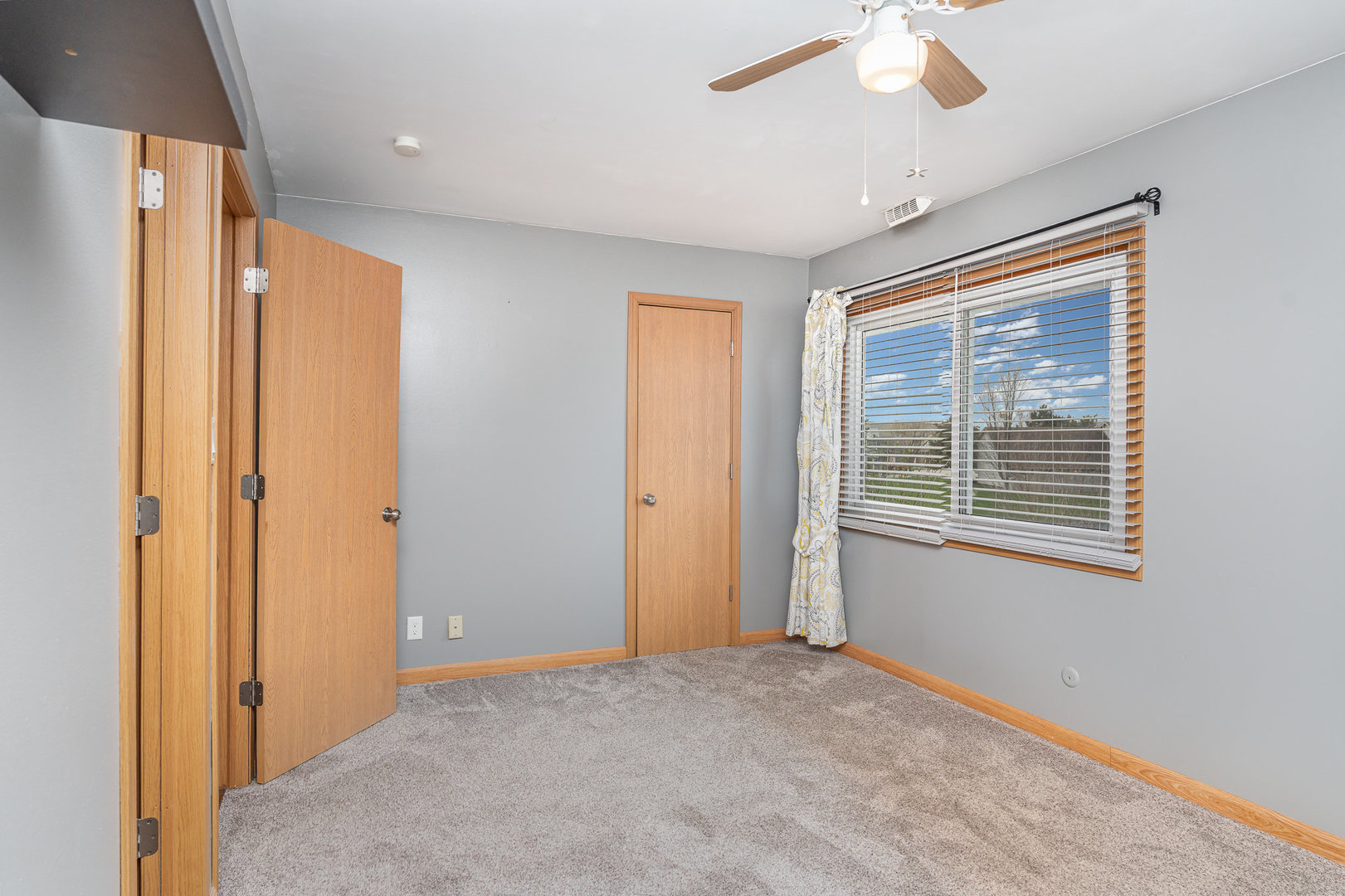 2363 Carnation Drive, Unit 301D Crest Hill, IL 60403 - Photo 20 of 32