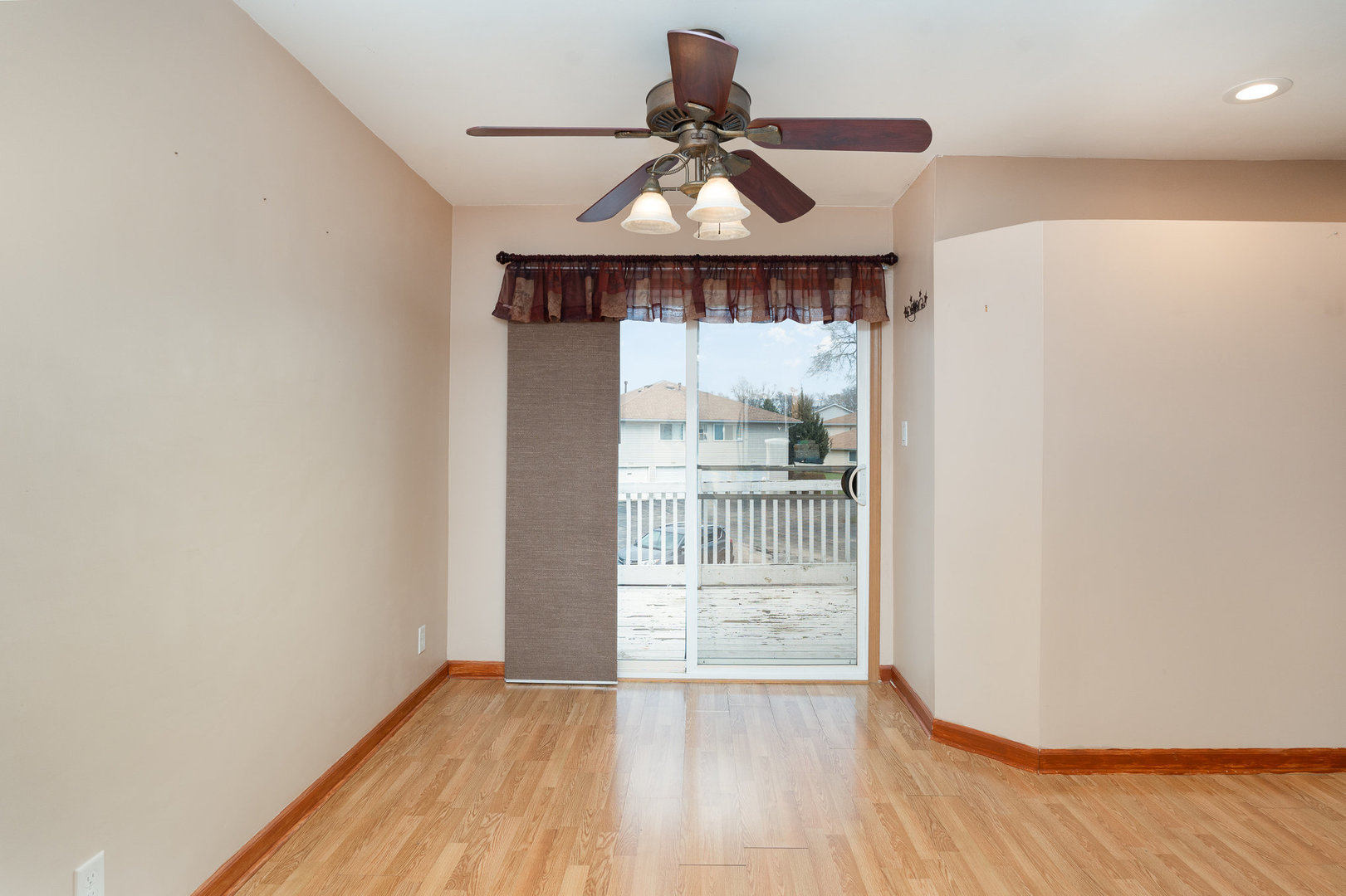 2363 Carnation Drive, Unit 301D Crest Hill, IL 60403 - Photo 9 of 32