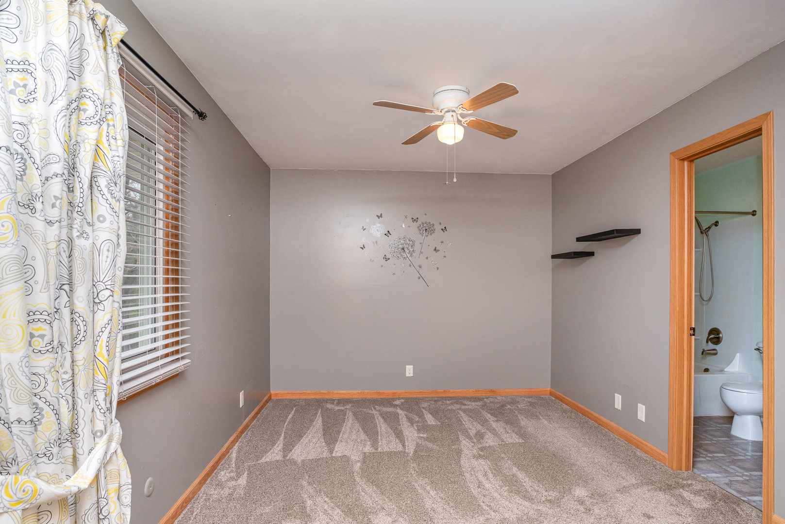 2363 Carnation Drive, Unit 301D Crest Hill, IL 60403 - Photo 10 of 32