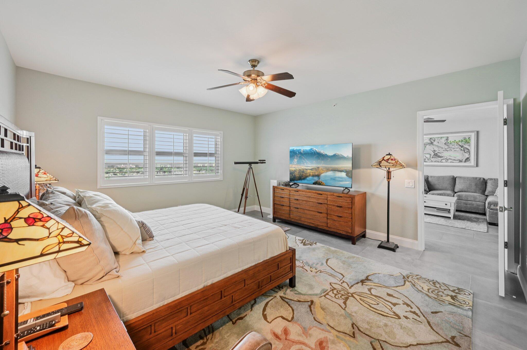 2640 Lake Shore Drive, Unit 1810 Riviera Beach, FL 33404 - Photo 15 of 57 17-web-or-mls-Lake Shore Dr-S2012-017