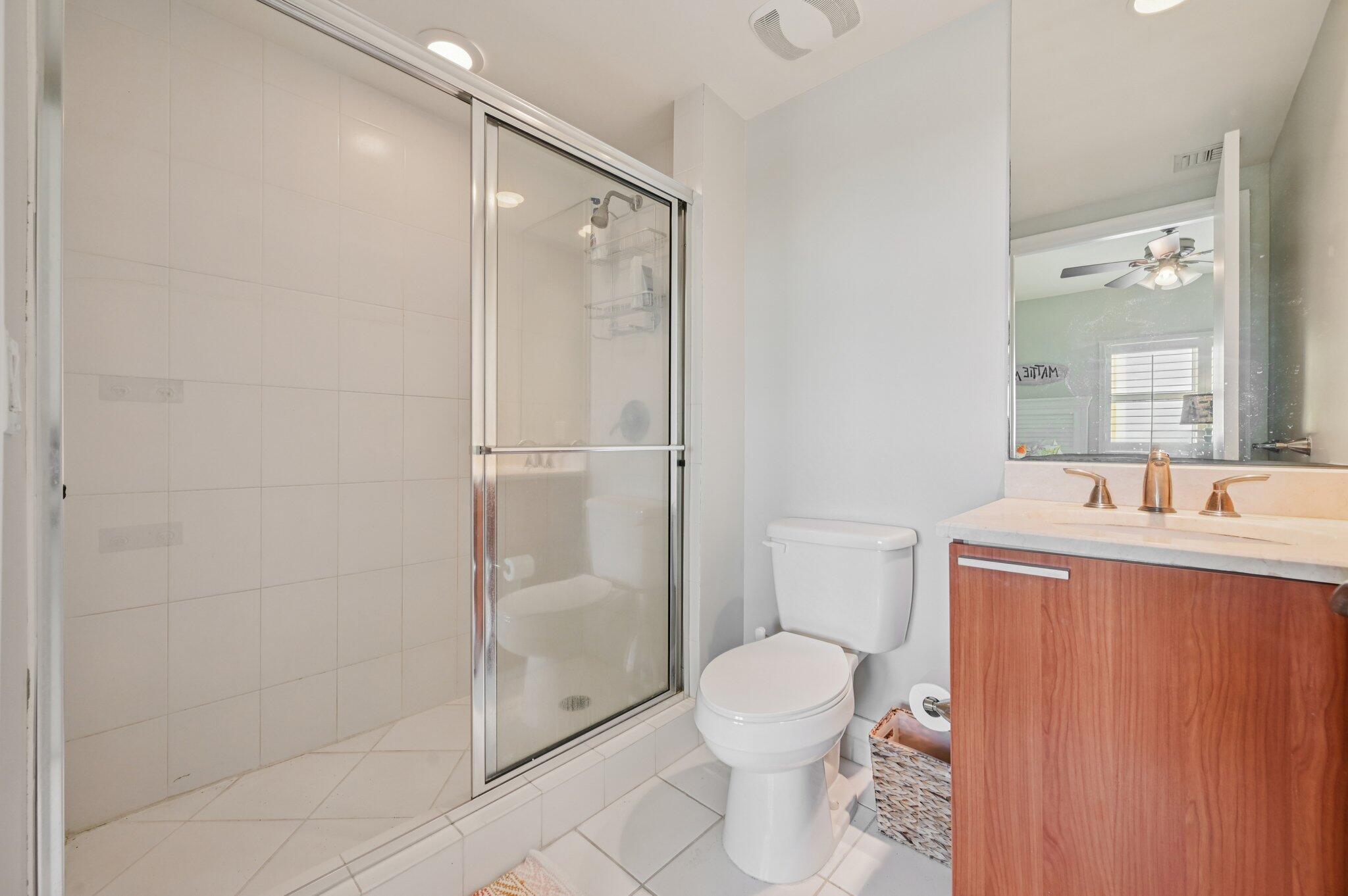 2640 Lake Shore Drive, Unit 1810 Riviera Beach, FL 33404 - Photo 30 of 57 35-web-or-mls-Lake Shore Dr-S2012-035