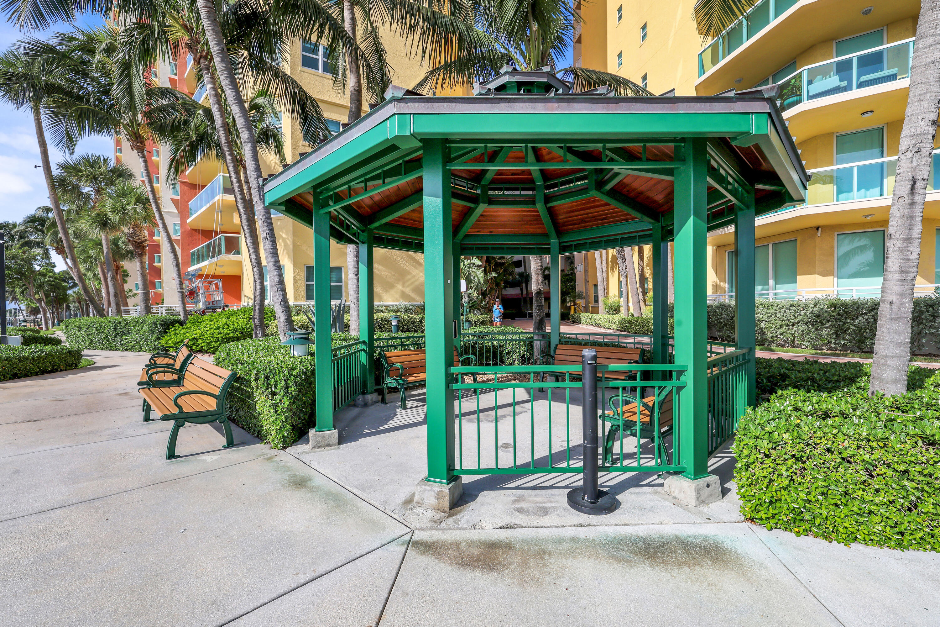 2640 Lake Shore Drive, Unit 1810 Riviera Beach, FL 33404 - Photo 36 of 57 Marina Grand - 25