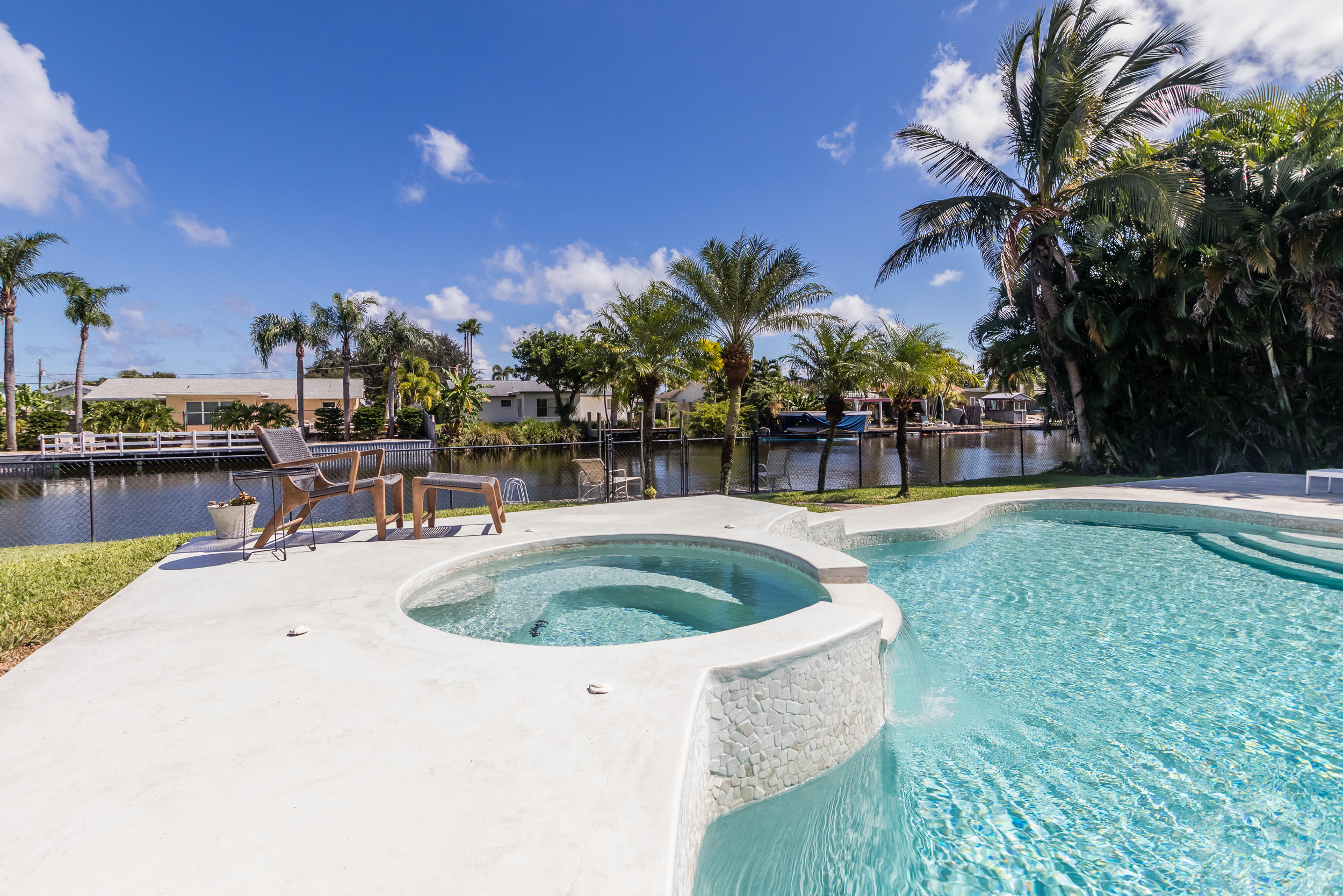3007 Cormorant Road Delray Beach, FL 33444 - Photo 36 of 38 Spa